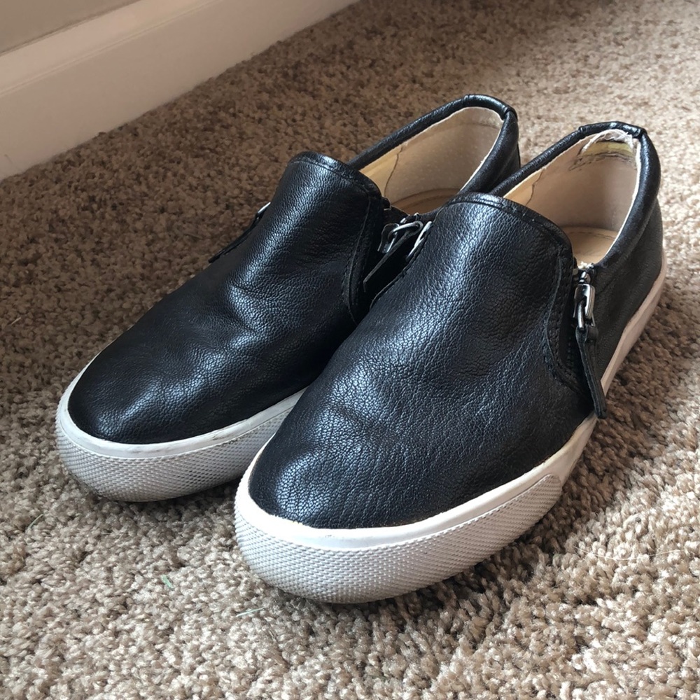 Banana Republic Leather Slip On Side Zip Sneakers